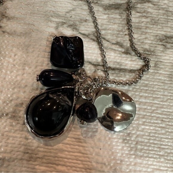 C Est.1946 Fashion Silver Tone‎ Cluster Charm Pendant Statement Necklace - Picture 5 of 10